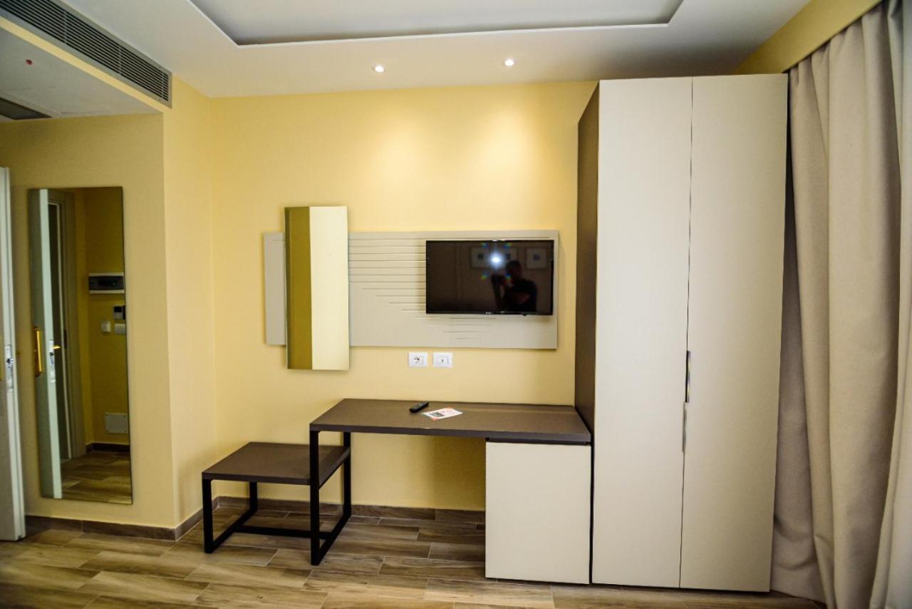 Hotel Orange Dhërmi Eksteriør bilde