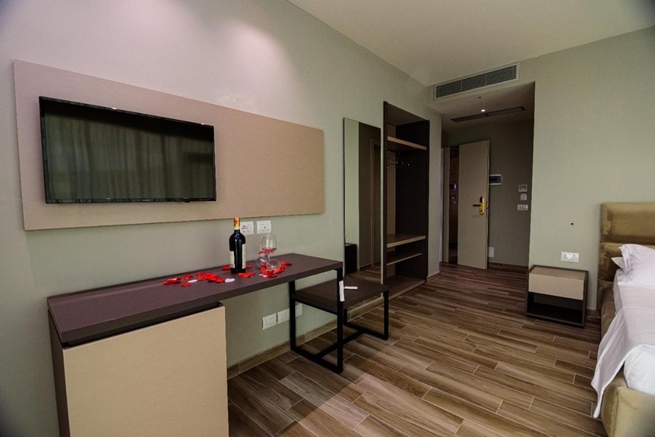 Hotel Orange Dhërmi Eksteriør bilde