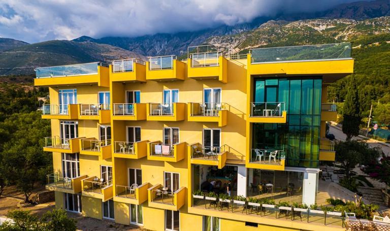 Hotel Orange Dhërmi Eksteriør bilde