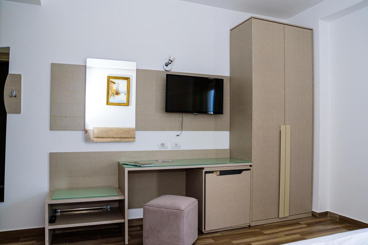 Hotel Orange Dhërmi Eksteriør bilde